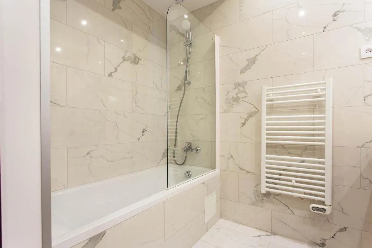 Stunning Apartment - 3Br-10P - Bastille-Voltaire Paris 0*,